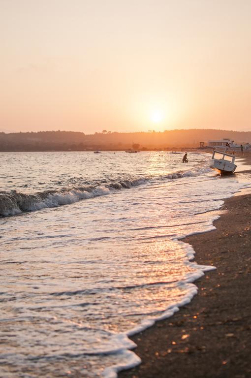 Mali Beach Aparthotel Siğacık Kültér fotó